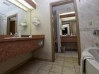 фото отеля Royal Oak Inn & Suites Brandon City