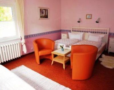 фото отеля Pension Am Waldesrand