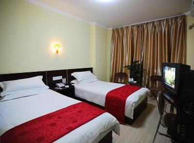 фото отеля Gangfeng Express Hotel Zhengzhou Longhai Road
