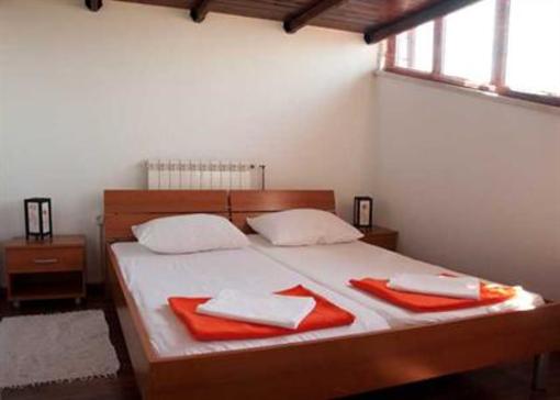 фото отеля Apartment hostel Beli Kriz Portorož