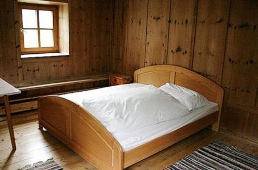 фото отеля Romedihof Backpacker Hostel