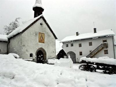 фото отеля Romedihof Backpacker Hostel