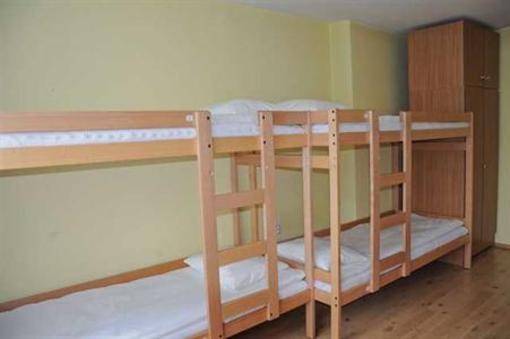 фото отеля Lawica Hostel
