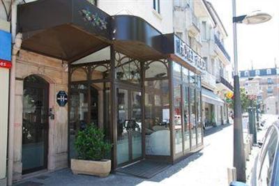фото отеля Hotel Foch Tarbes