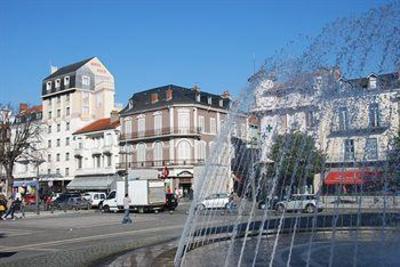 фото отеля Hotel Foch Tarbes