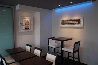 фото отеля Hotel Foch Tarbes