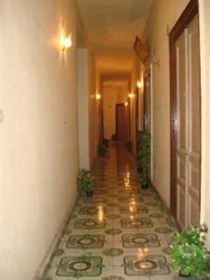 фото отеля Each Way Hostel