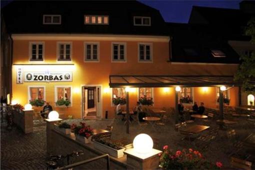 фото отеля Hotel - Restaurant Zorbas