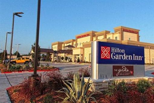 фото отеля Hilton Garden Inn Victoria