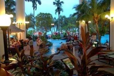 фото отеля Rainbow Paradise Beach Resort