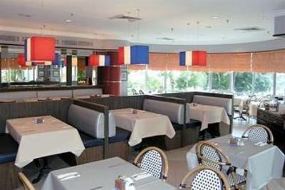 фото отеля Rainbow Paradise Beach Resort