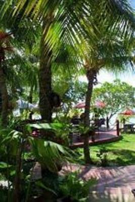 фото отеля Rainbow Paradise Beach Resort