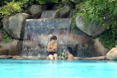 фото отеля Rainbow Paradise Beach Resort