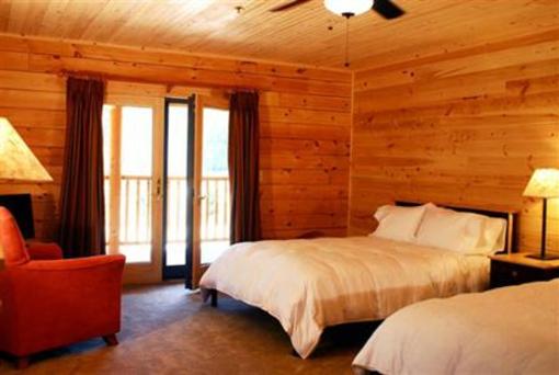фото отеля Nestlewood Inn