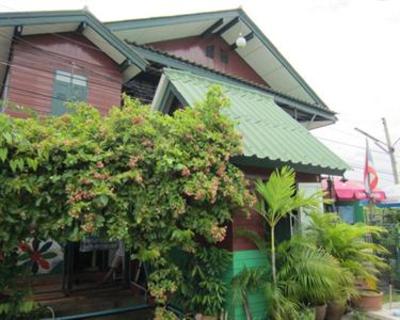 фото отеля San Sook Place Guest House