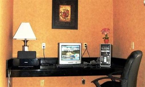 фото отеля Executive Inn and Suites Baker