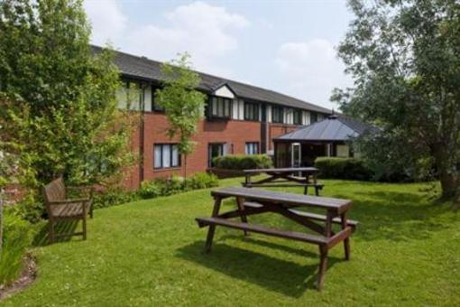 фото отеля Holiday Inn A55 Chester-West