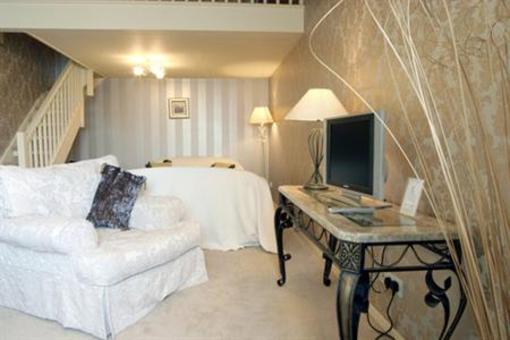 фото отеля Holiday Inn A55 Chester-West