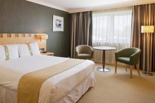 фото отеля Holiday Inn A55 Chester-West