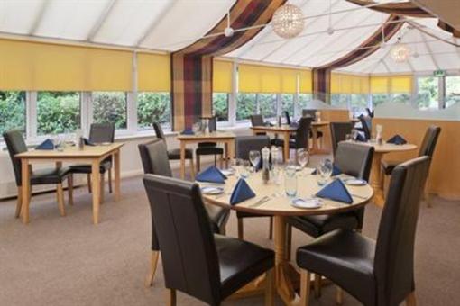 фото отеля Holiday Inn A55 Chester-West