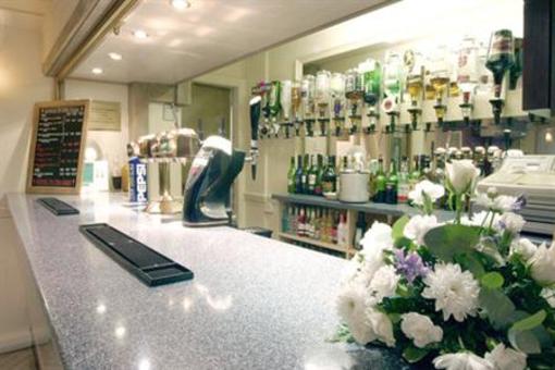 фото отеля Holiday Inn A55 Chester-West