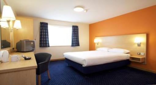 фото отеля Travelodge Buckingham