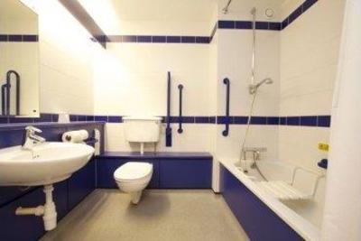 фото отеля Travelodge Buckingham