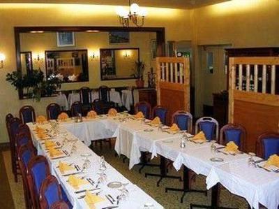 фото отеля Le Hussard Hotel Alencon