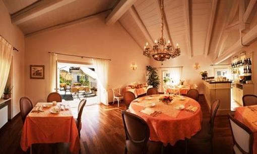 фото отеля Marcarini Agriturismo Neviglie