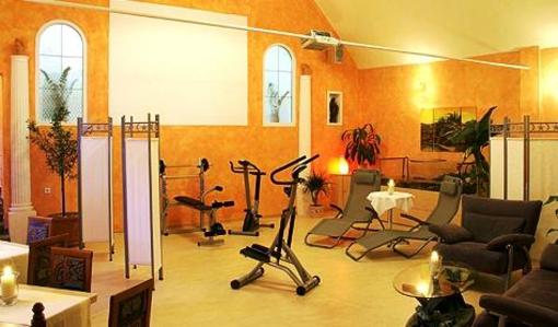 фото отеля Hotel Gasthof Zur Krone Odenwald-Sterne-Hotel