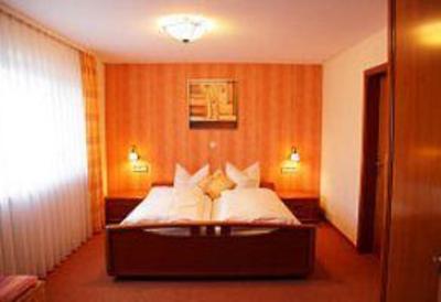 фото отеля Kohlers Krone Hotel Ehingen
