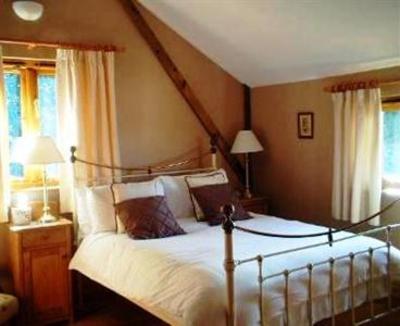 фото отеля Anstey Grove Barn Bed and Breakfast Buntingford