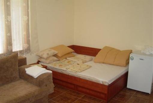 фото отеля Guest Rooms St. Michael