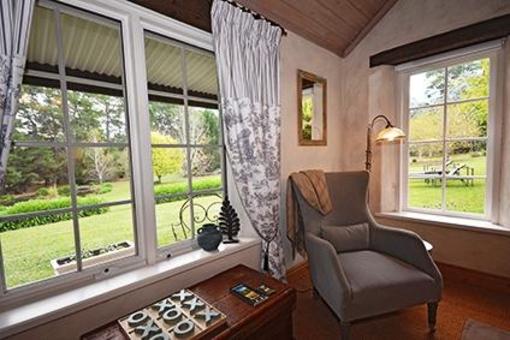 фото отеля Adelaide Hills Country Cottages Oakbank