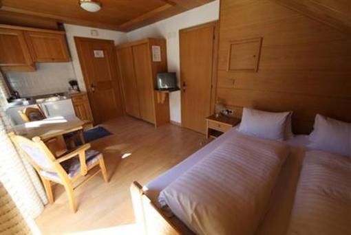 фото отеля Hotel Cresta Samnaun