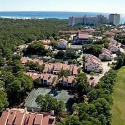 фото отеля ResortQuest TOPS'L Beach & Racquet Resort