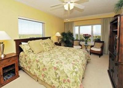 фото отеля ResortQuest TOPS'L Beach & Racquet Resort