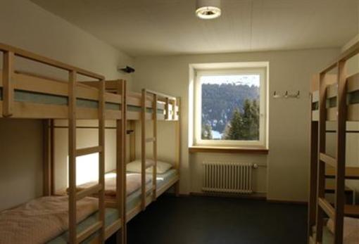 фото отеля Youth Hostel Valbella-Lenzerheide