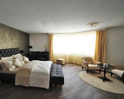фото отеля Business Hotel First Feusisberg