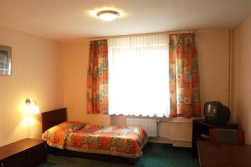 фото отеля Park Hotel Modlnica