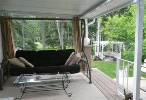 фото отеля River Road Bed & Breakfast