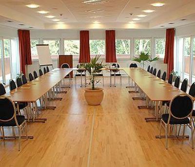 фото отеля Holiday Beach Budapest Wellness & Conference Hotel