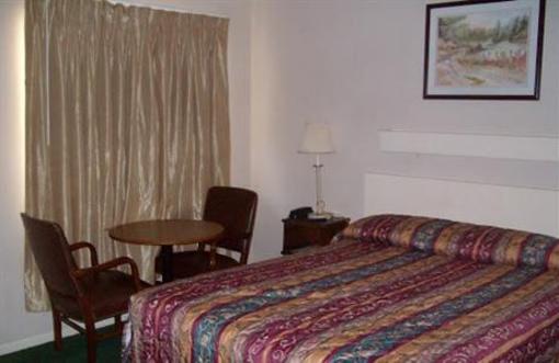 фото отеля Pine Lodge Motel