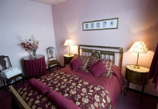 фото отеля Residencia Linares