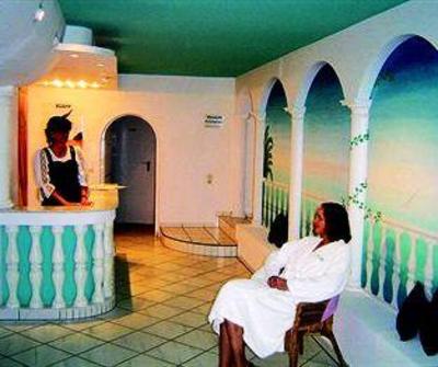 фото отеля Wellness und Tagungshotel Krahenbad