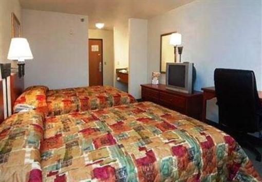 фото отеля Rodeway Inn Larned