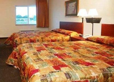 фото отеля Rodeway Inn Larned