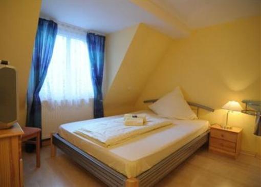 фото отеля Hirsch Garni Hotel Fulda
