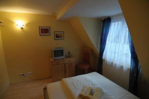 фото отеля Hirsch Garni Hotel Fulda
