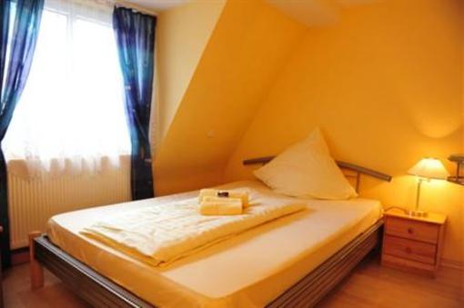фото отеля Hirsch Garni Hotel Fulda